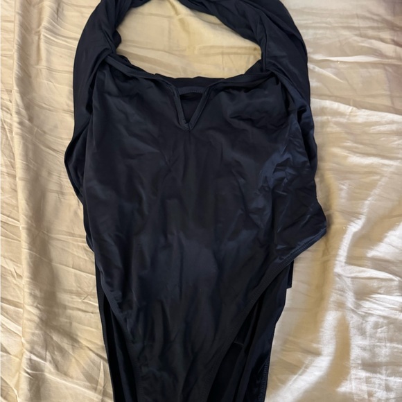 Brand New SHEIN Black Off-Shoulder Ruffle One-Piece Bodysuit XXL - Picture 2 of 3